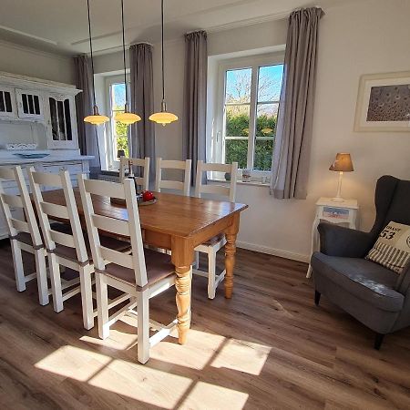 Ferienhaus Ellen, Eg Whg Utersum Esterno foto