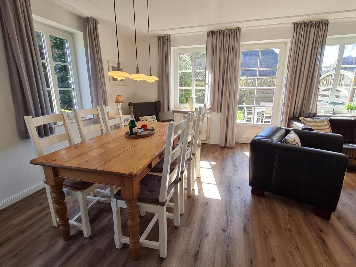Ferienhaus Ellen, Eg Whg Utersum Esterno foto